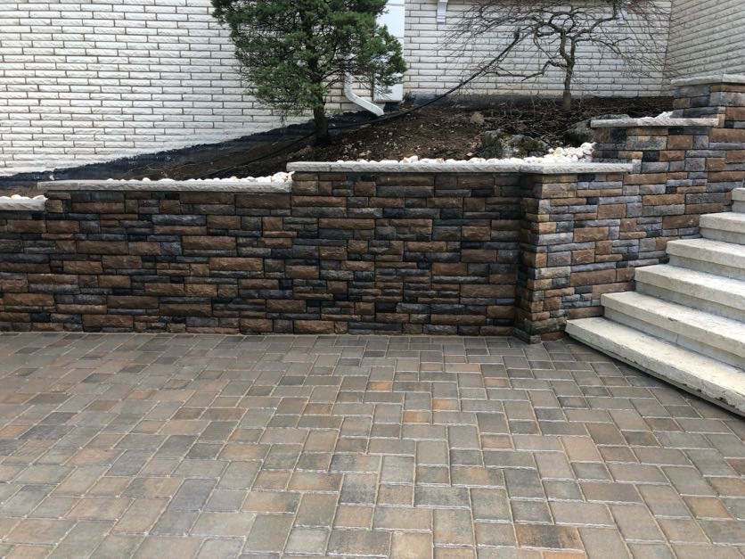 Masonry Pro construction project of stone work retaining wall with steps in Franklin Lakes, Bergen County, New Jersey.